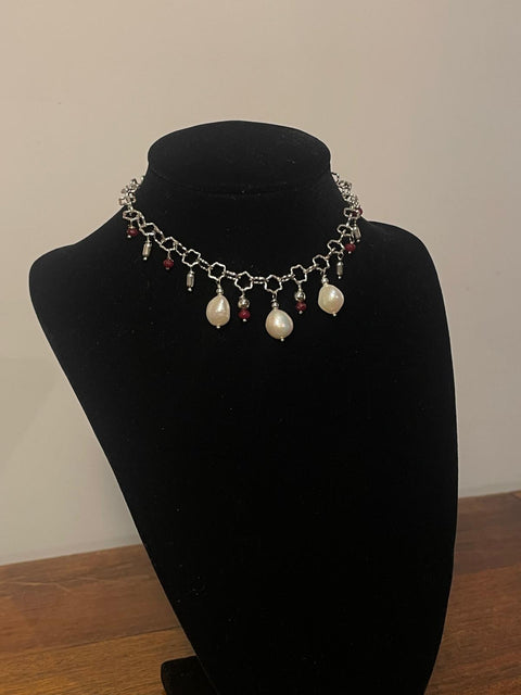 Rubinia – Collana con rubini e perle naturali