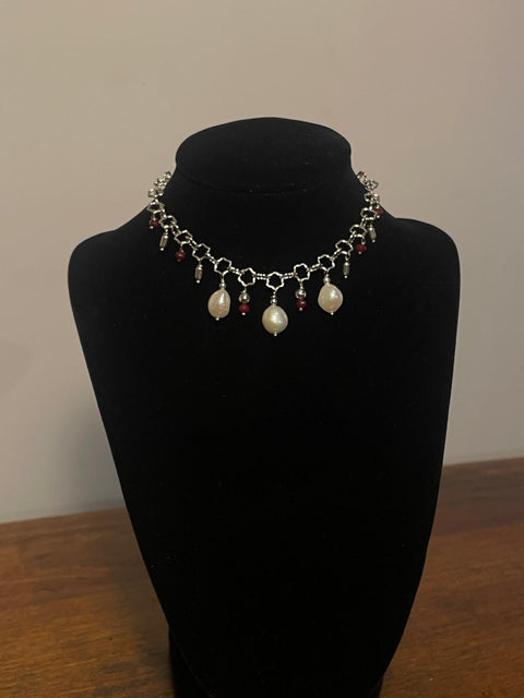 Rubinia – Collana con rubini e perle naturali
