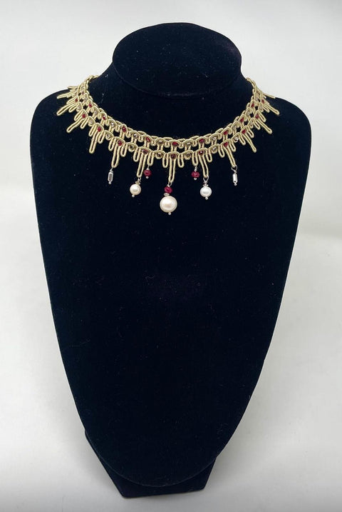 Solene – Collana con Swarovski, rubini e perle
